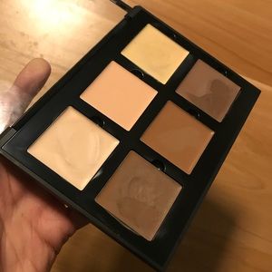 Contour Cream Kit- lightly used. Price is firm